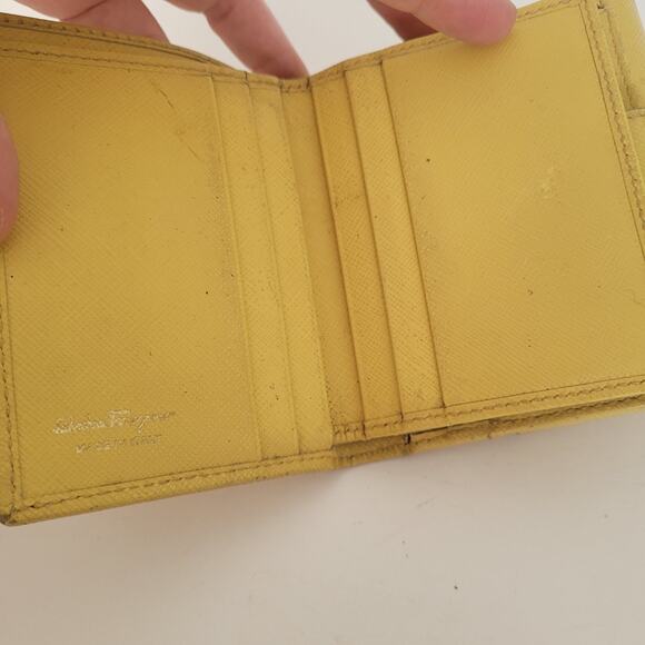 Salvatore Ferragamo Vala Wallet Leather Yellow Small Compact Card Bill Fair - Picture 4 of 12